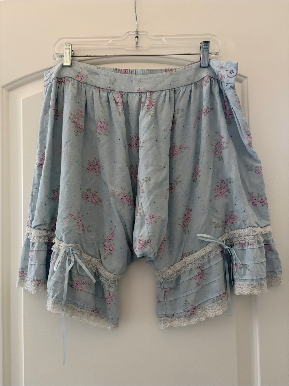Selkie Women’s Blue Floral Lace Victorian Romantic Bloomers Shorts, M
